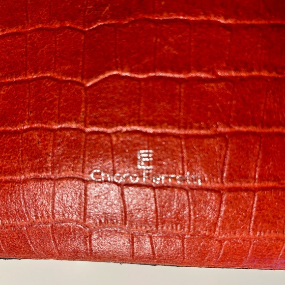 Chiara Ferretti Red Croc Embossed leather bag - Picture 2 of 12